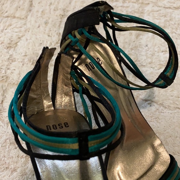 NOSE Strapy satin black green ash gold heel - Picture 3 of 7